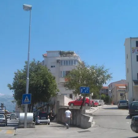 Apartment Krbavska Ulica * Split