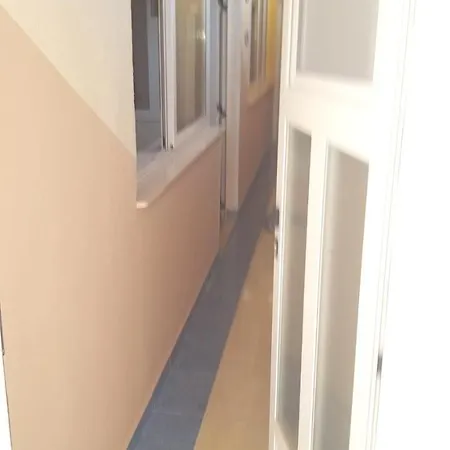 Apartment Krbavska Ulica Apartment *