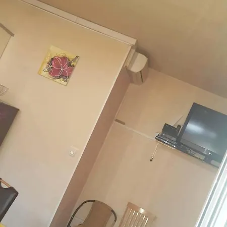 Apartment Apartment Krbavska Ulica